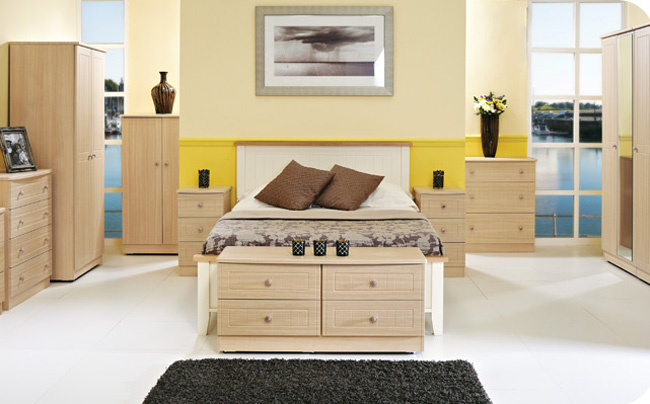 WELCOME WARWICK IN LIGHT OAK... PLEASE CALL US NOW FOR DETAILS & PRICES